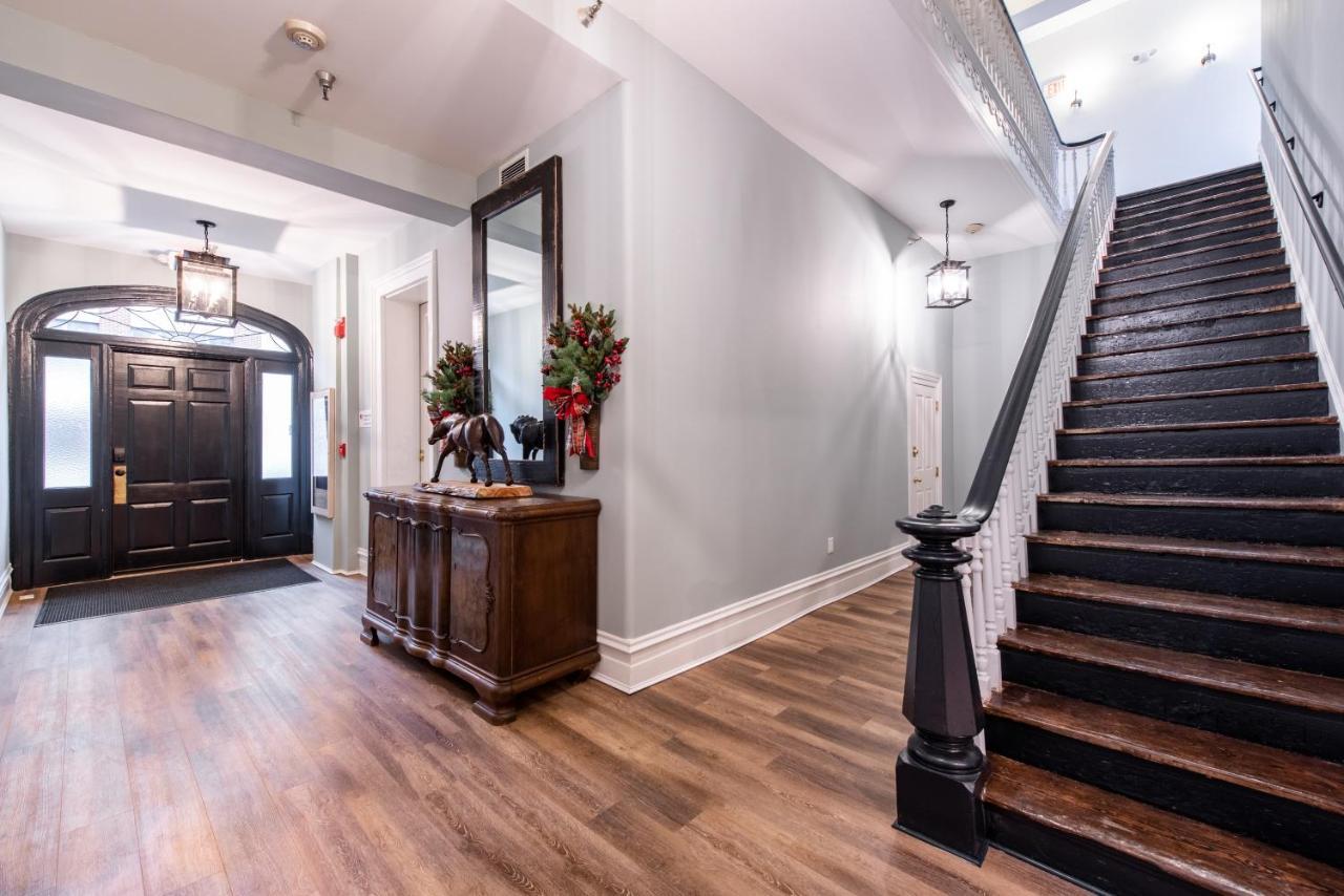 The Woodford Hotel Versailles エクステリア 写真